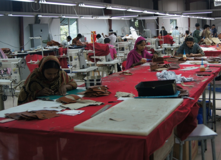 Bangladesh Leather Goods Exporter factory workers photo